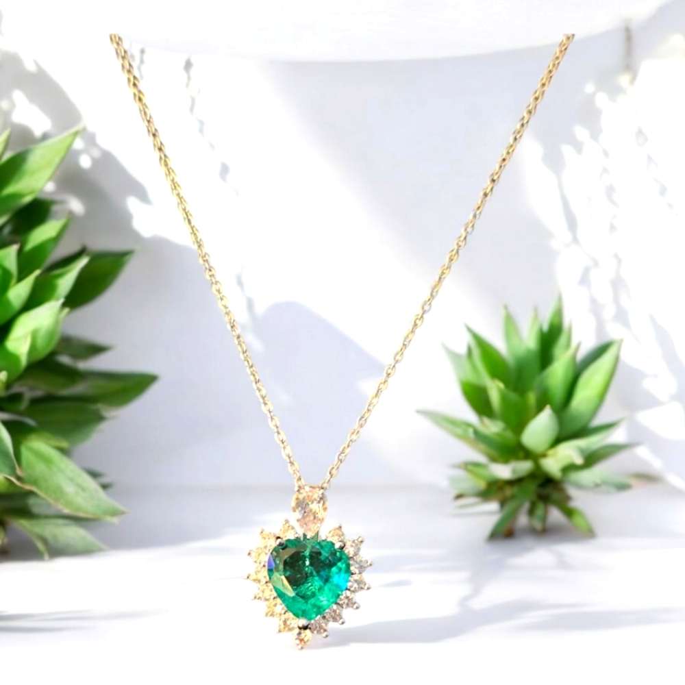 Ice Crackle Green Heart Necklace